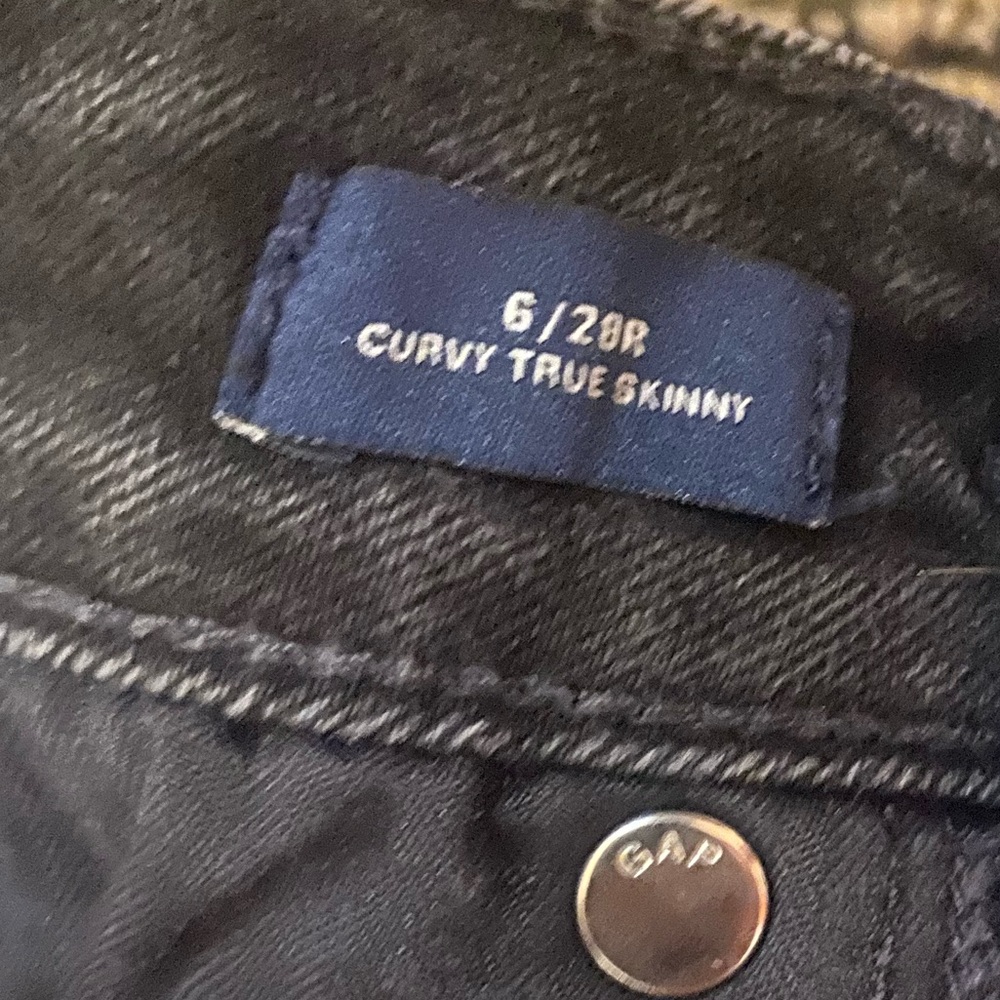 Gap Curvy True Skinny Jeans in Black Denim - Picture 3 of 6